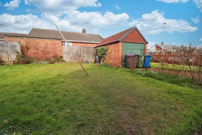 2 Bedroom Detached House For Sale In Fiskerton Road, Cherry Willingham, Lincoln, LN3
