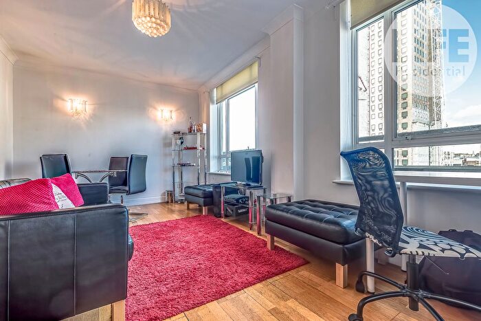 2 Bedroom Flat To Rent In North Block, London, SE1