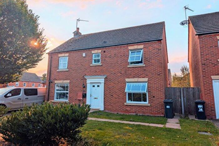 4 Bedroom Property To Rent In Purser Drive, Warwick, CV34