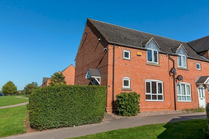 3 Bedroom End Of Terrace House To Rent In Celtic Close, Higham Ferrers, NN10