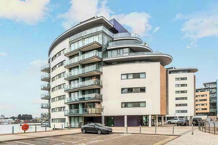 2 Bedroom Apartment To Rent In Fathom Court, Basin Approach, Gallions Reach, Excel, London, E16