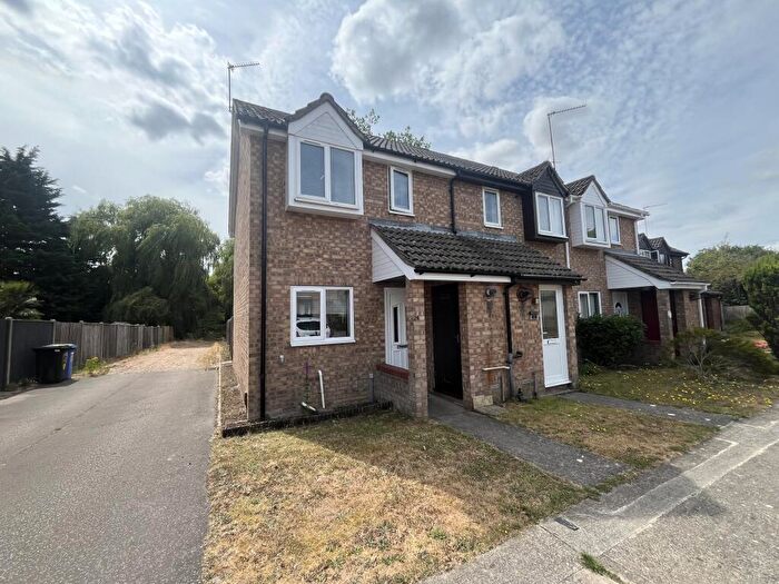 2 Bedroom Terraced House To Rent In Fen Court, Lowestoft, NR33