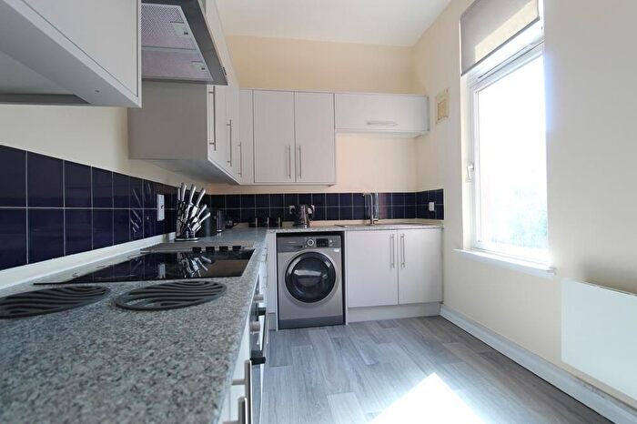 3 Bedroom Flat To Rent In Carmelite Street, First Floor, AB11