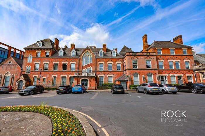 3 Bedroom Apartment To Rent In Royal Sutton Place, King Edwards Square, Sutton Coldfield, B73