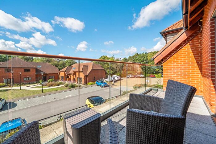 Studio For Sale In Friary Meadow, Titchfield, PO15