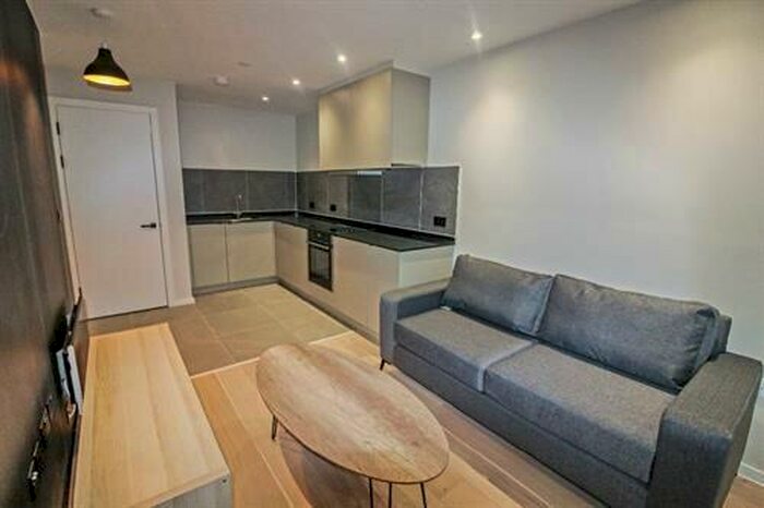 1 Bedroom Apartment To Rent In City Gardens, Castlefield, M15