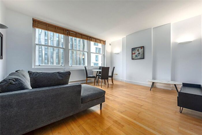 1 Bedroom Flat To Rent In Vine Street, Minories, EC3N
