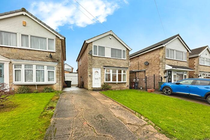 3 Bedroom Detached House To Rent In Arncliffe Crescent, Morley, Leeds, West Yorkshire, LS27