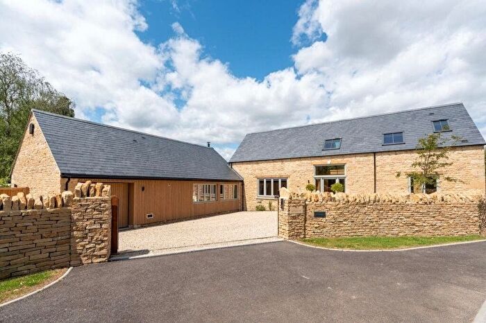4 Bedroom Link Detached House For Sale In Willowside Grange, Withington, Cheltenham, GL54