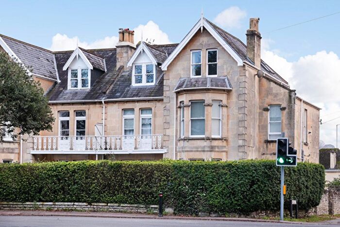 2 Bedroom Flat To Rent In Combe Park, Bath, BA1