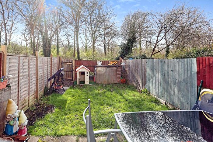 4 Bedroom Terraced House For Sale In Gibbwin, Great Linford, Milton Keynes, Buckinghamshire, MK14