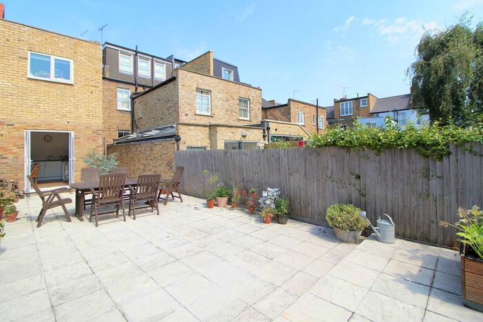 1 Bedroom Flat To Rent In Antrobus Road, Chiswick, London, W4