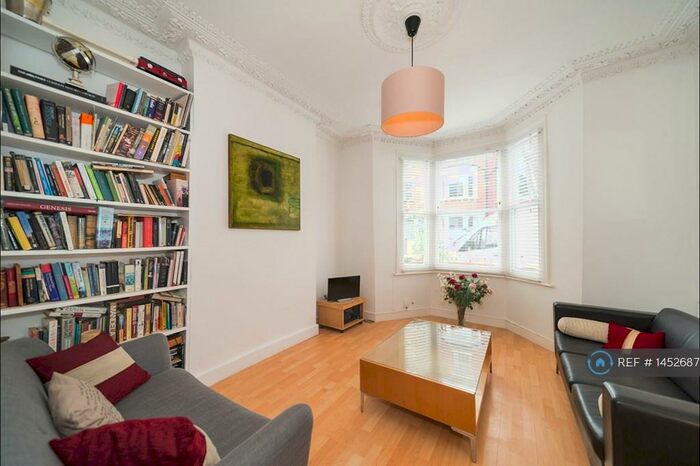 1 Bedroom Flat To Rent In Highbury, London, N5