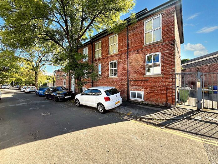 2 Bedroom Flat For Sale In Sefton Street, Whitefield, M45