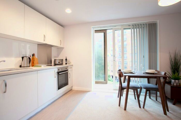 Studio To Rent In Ingram Row, Leeds, West Yorkshire, LS11