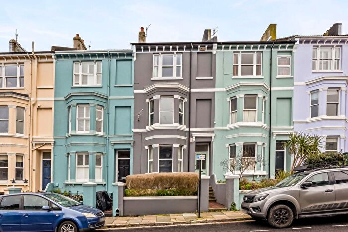 1 Bedroom Flat For Sale In Queens Park Road, Queens Park Road, BN2