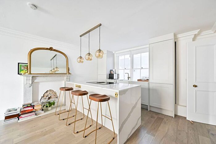 2 Bedroom Flat To Rent In Collingham Gardens, South Kensington, London, SW5