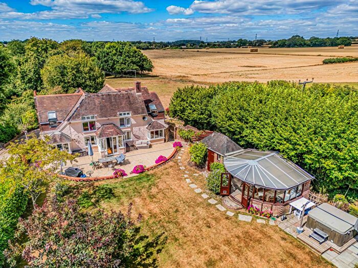 4 Bedroom Detached House For Sale In Denmead, Hampshire, PO7
