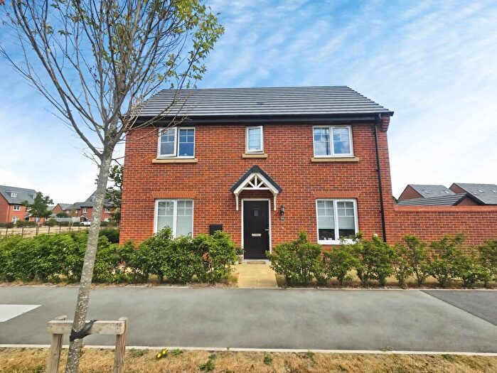 3 Bedroom Detached House To Rent In Roman Crescent, Chester, Cheshire, CH4