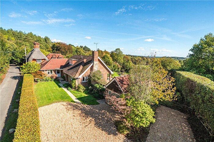 4 Bedroom Detached House For Sale In Knapp Lane, Ampfield, Romsey, Hampshire, SO51
