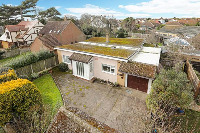 3 Bedroom Detached House For Sale In Semaphore Road, Birchington, Kent, CT7