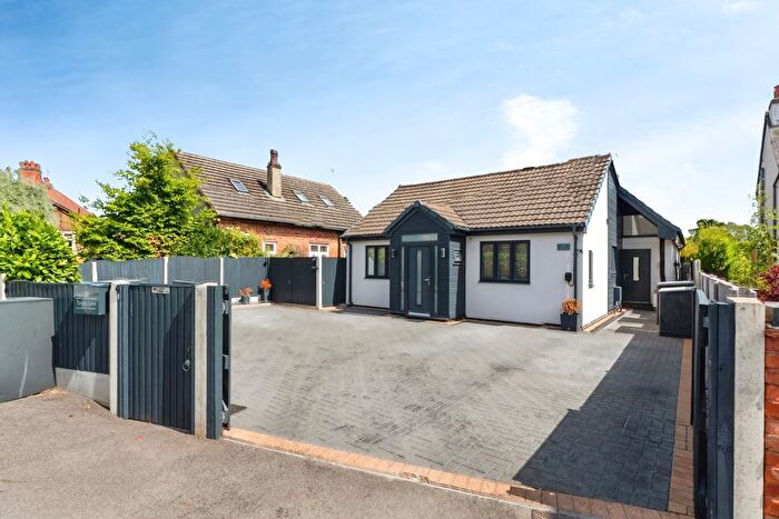 2 Bedroom Bungalow For Sale In Turvey Lane, Loughborough, Leicestershire, LE12