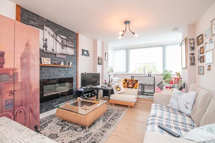 2 Bedroom Apartment For Sale In Bowater House, Moor Street, West Bromwich, B70