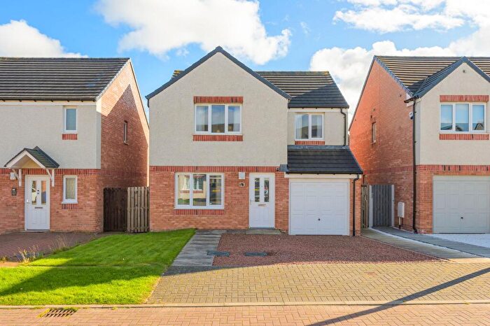 4 Bedroom Detached House For Sale In Reid Place, Dunfermline, KY12