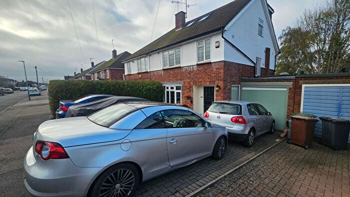 4 Bedroom Semi Detached House For Sale In Mill Way, Bushey, WD23