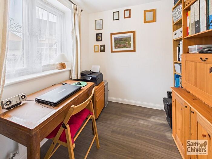4 Bedroom Detached House For Sale In Beauchamp Avenue, Midsomer Norton, BA3