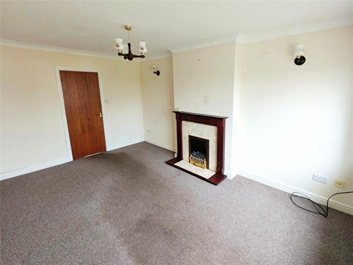 2 Bedroom Bungalow For Sale In Windsor Park Close, North Hykeham, Lincoln, Lincolnshire, LN6