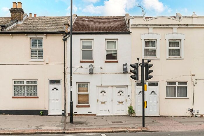 1 Bedroom Flat For Sale In Whitehorse Road, Croydon, CR0