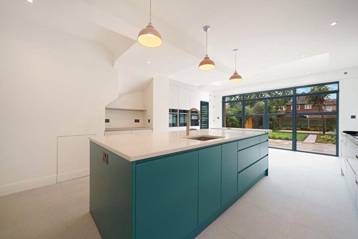 5 Bedroom Detached House To Rent In Manor House Drive, London, NW6