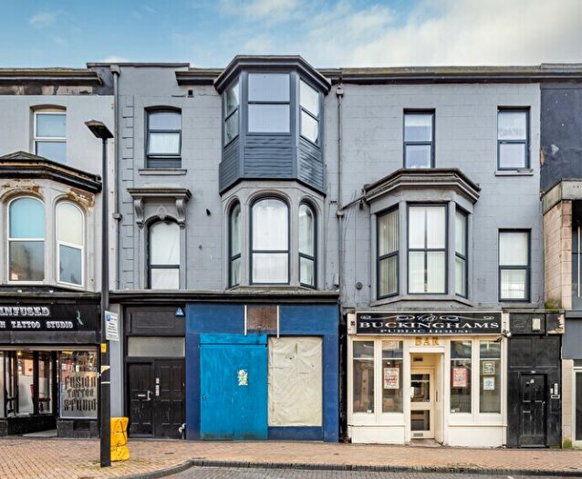 1 Bedroom Flat To Rent In Queen Street, Blackpool, FY1