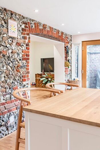 3 Bedroom Cottage For Sale In Watton Road, Wretham, IP24