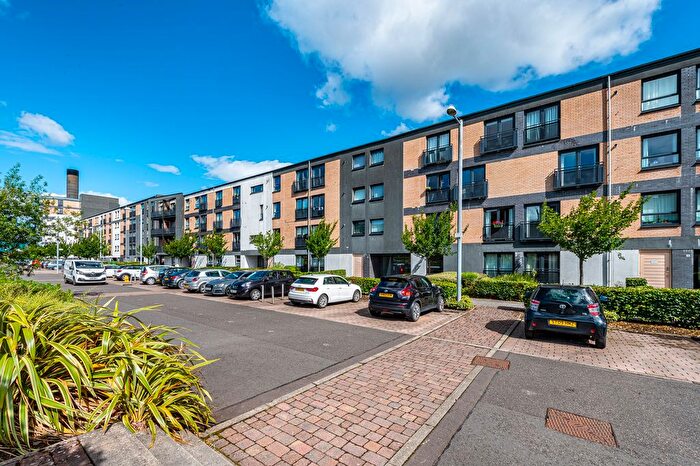 2 Bedroom Flat For Sale In Firpark Court, Dennistoun, Glasgow, G31