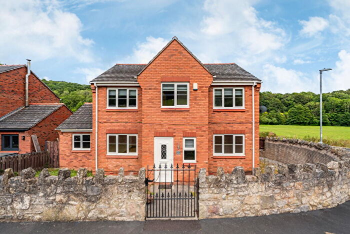 4 Bedroom Detached House For Sale In Ffrith, Wrexham, LL11