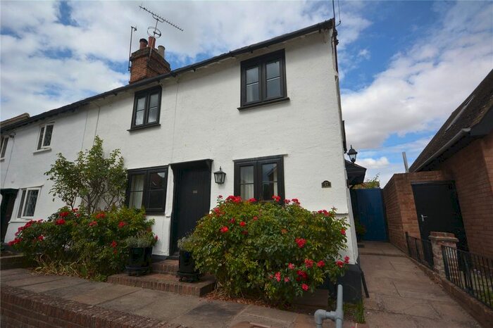 2 Bedroom Semi-Detached House To Rent In St. Johns Road, Writtle, CM1