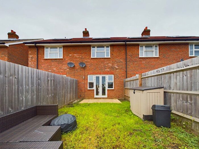 2 Bedroom Terraced House For Sale In Cannon Close, Aylesbury, Buckinghamshire, HP20