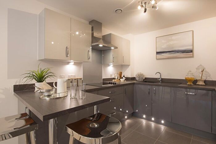 2 Bedroom Flat To Rent In London Road, Ruscombe, Reading, RG10