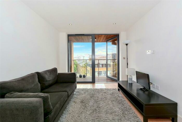 1 Bedroom Apartment To Rent In Fairfield Road, London, E3
