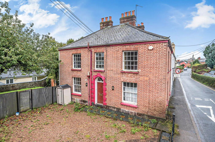 4 Bedroom End Of Terrace House For Sale In Chapel Street, Tiverton, Devon, EX16