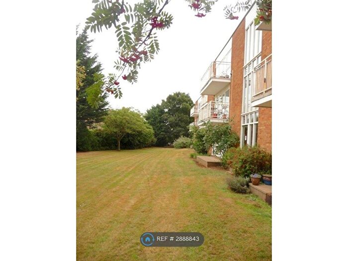 2 Bedroom Flat To Rent In Trumpington, Cambridge, CB2