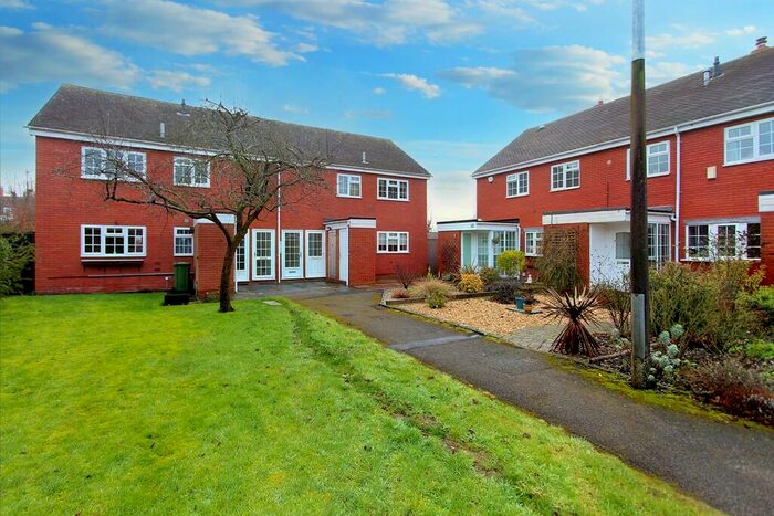 1 Bedroom Ground Maisonette To Rent In Cook Close, Knowle, B93