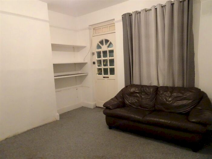 4 Bedroom Flat To Rent In Station Road, Harrow, HA1
