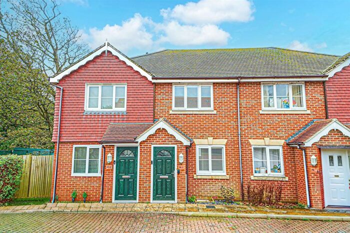 2 Bedroom Terraced House For Sale In Seacrest View, Hastings, TN34