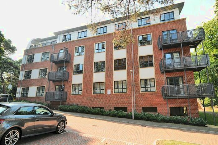 2 Bedroom Flat To Rent In Lynx Court, Wallis Square, Hampshire GU14