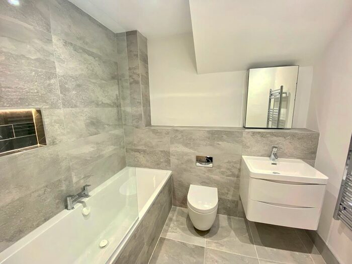 2 Bedroom Apartment To Rent In Apple Blossom Grove, Cadishead, M44