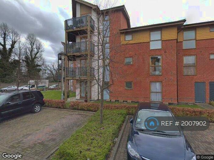 2 Bedroom Flat To Rent In Spottiswood Court, Croydon, CR0