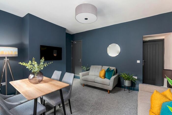 4 Bedroom Terraced House To Rent In Smawthorne Grove, Castleford, WF10